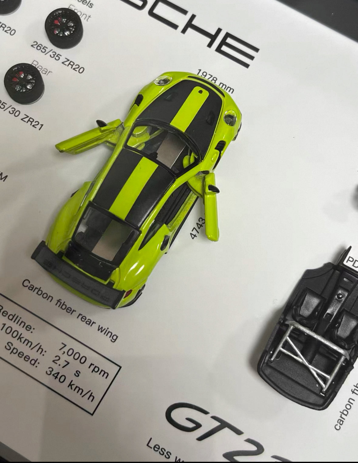 PORSCHE GT2RS